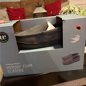 Men's Gray Memory Foam Slippers